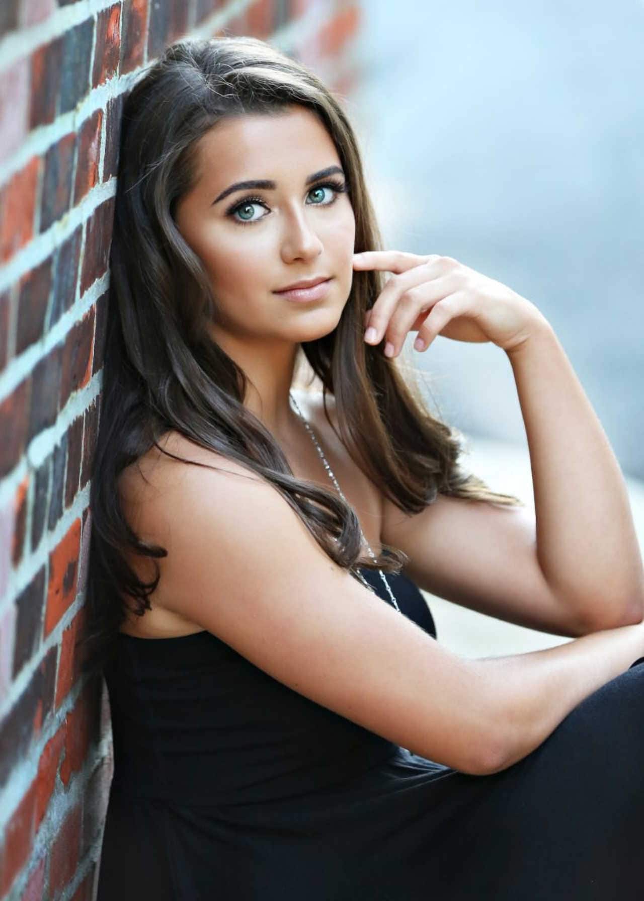 Senior Portraits: Olivia from Bishop Kelley High School